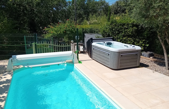 SPA ACRYLIQUE BE SPA GYALI